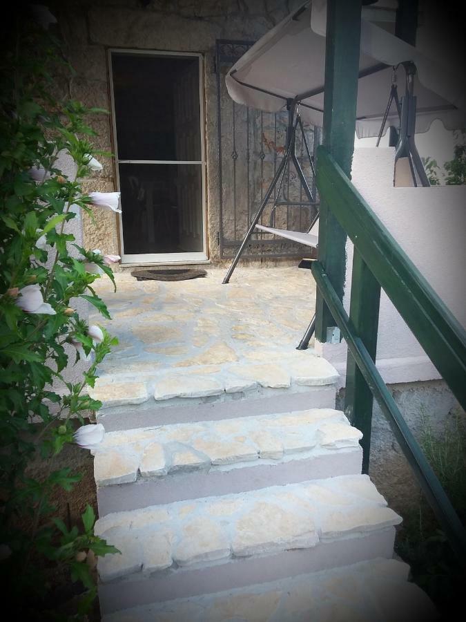 Holiday Home Jadric Osoje Luaran gambar