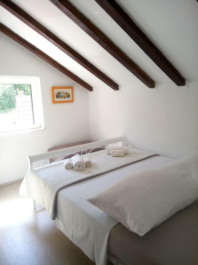 Holiday Home Jadric Osoje Luaran gambar
